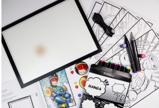 Crocodile Creek - Manga XXL - Tablette lumineuse et marqueurs
