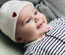 Petit bateau - Bonnet naissance tricoté en coton avec coeur