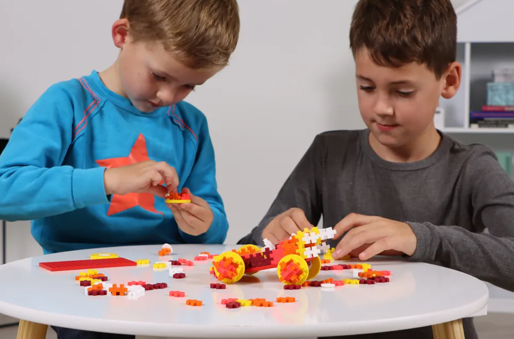 PLUS PLUS - GO! - Tube Voiture Feu - 200 pcs