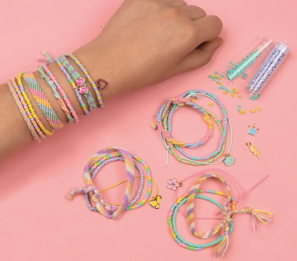 auzou bijoux arc en ciel 2.webp