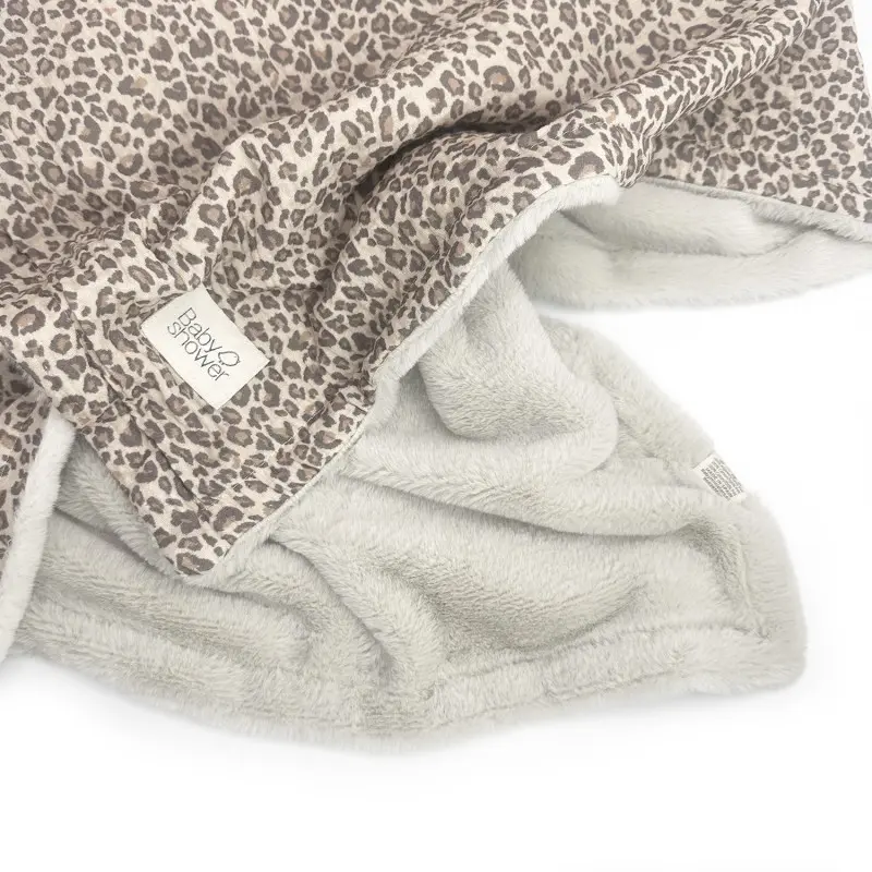 couverture-polaire-large-wild-print (2).webp