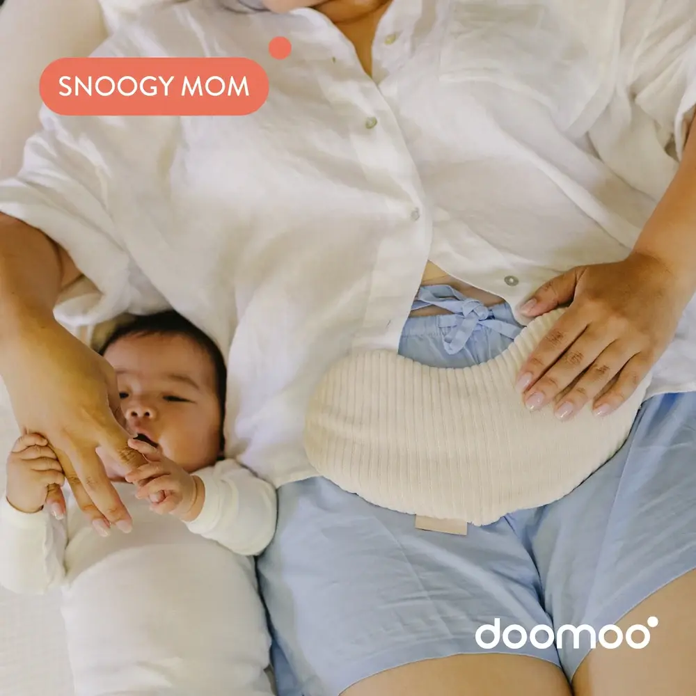 SYM01_SNOOGY_MOM_CORDUROY_SAND_PACK_WEB_UNIVERSEL_5400653011173_02.webp