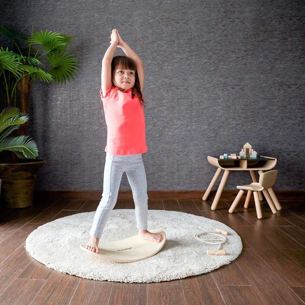 Plan Toys - Balance Board/Wobble en bois recyclé